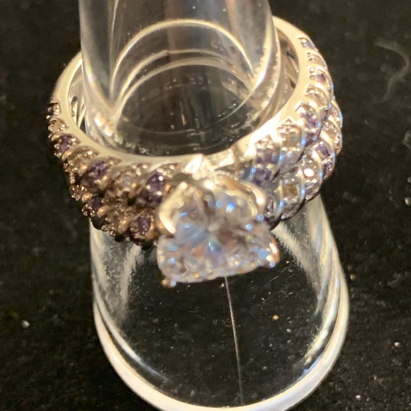 Engagement Rings - Picture 4 of 7